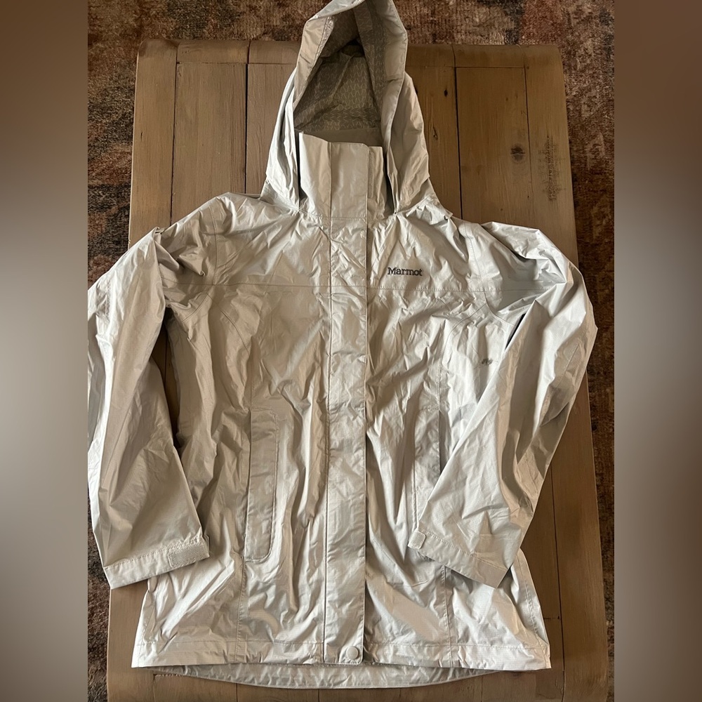 Marmot Women’s Silver Rain Waterproof Jacket Med